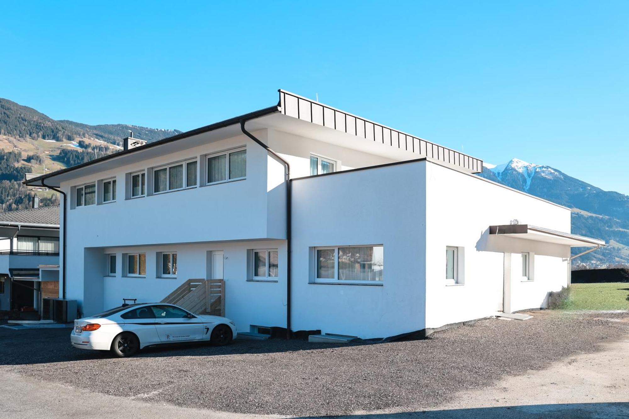Alpenluxus Presents - Marias Zillertalblick With Roof Terrace, 3 Bedrooms & Parking Space シュリッタース エクステリア 写真
