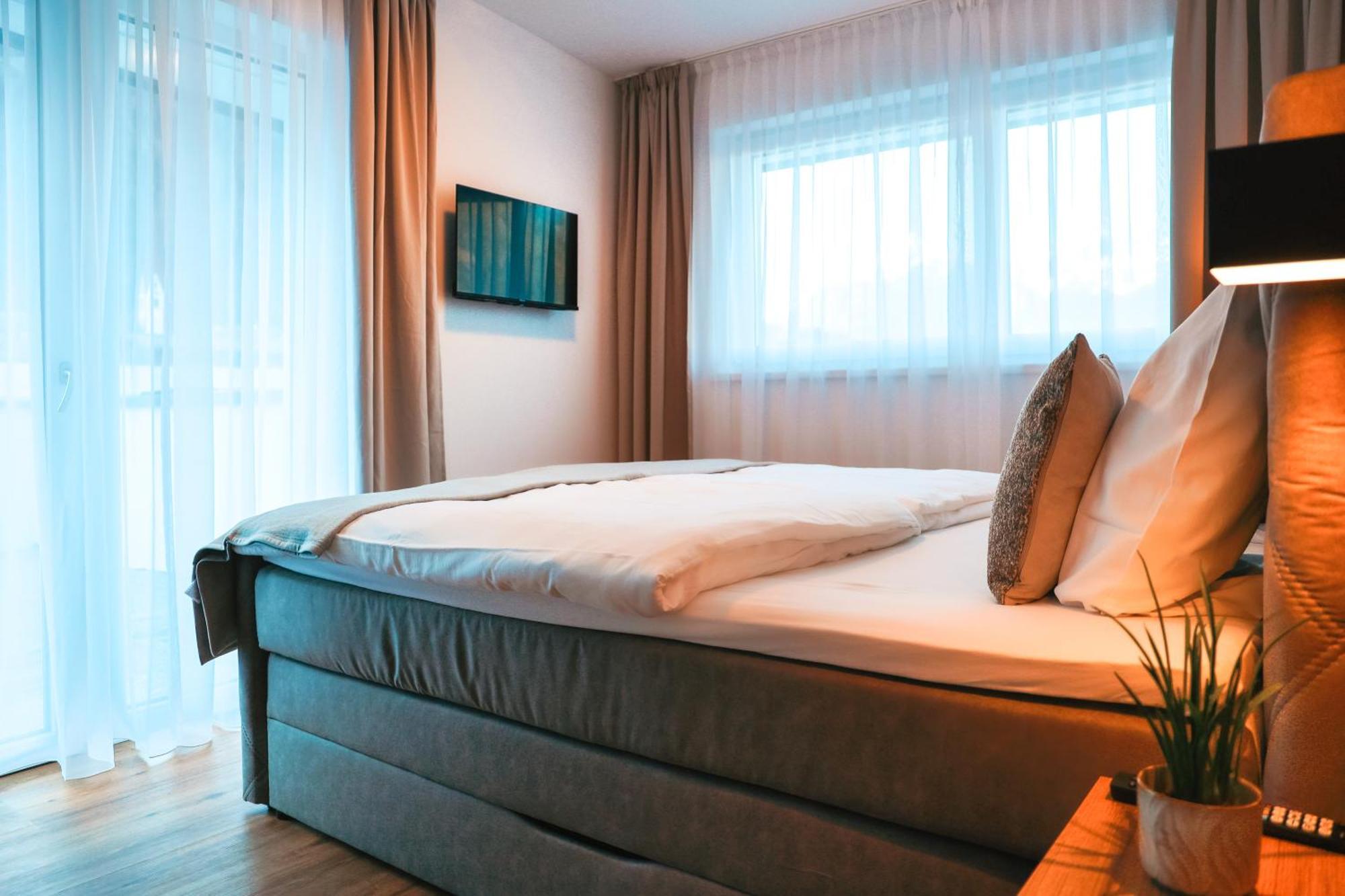 Alpenluxus Presents - Marias Zillertalblick With Roof Terrace, 3 Bedrooms & Parking Space シュリッタース エクステリア 写真