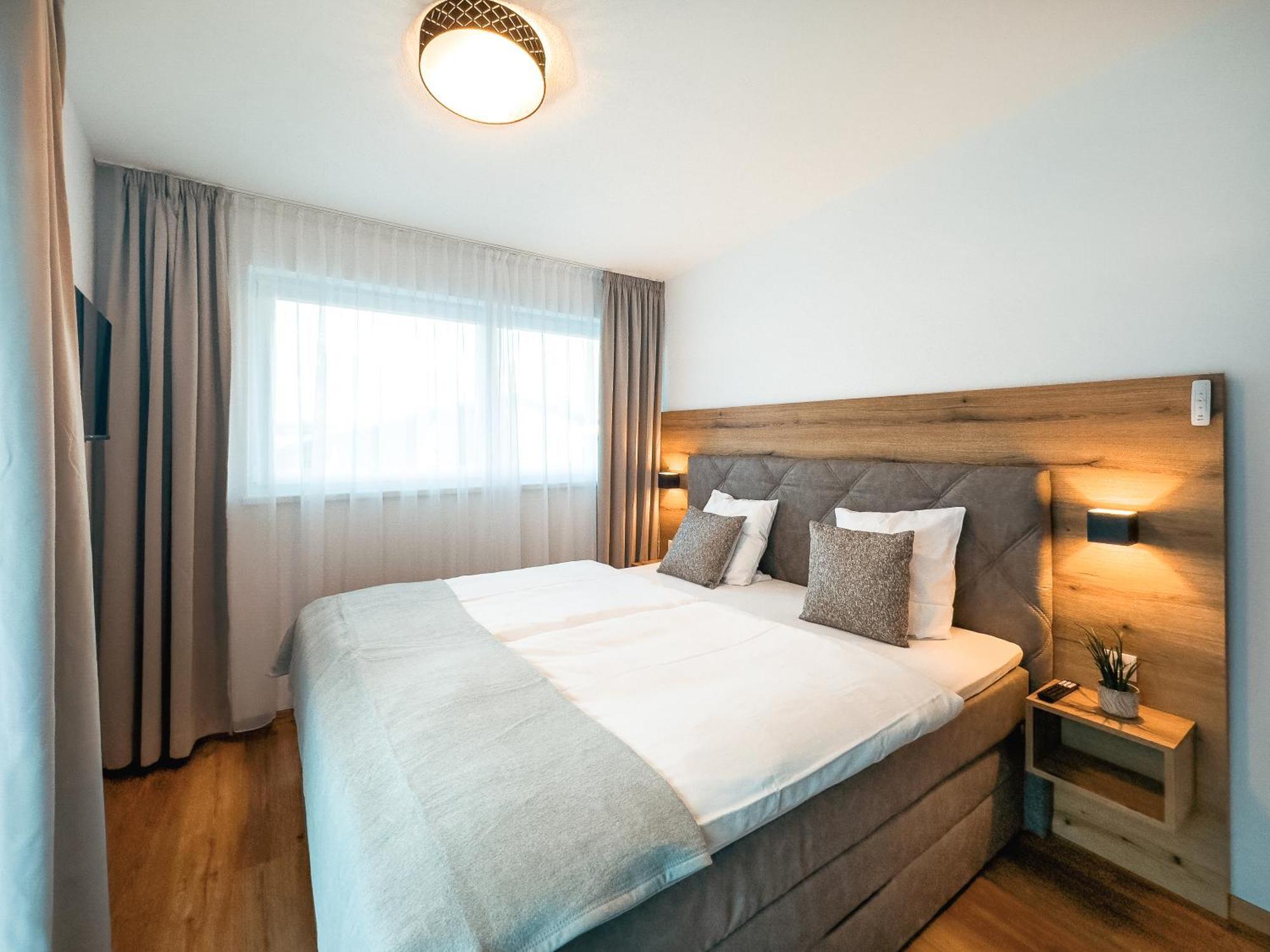 Alpenluxus Presents - Marias Zillertalblick With Roof Terrace, 3 Bedrooms & Parking Space シュリッタース エクステリア 写真